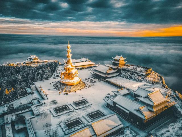 青山如黛,锦绣峨眉——峨眉山旅游攻略