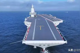 全球最大常规航母，不低于小鹰级8.3万吨，福建舰到底余多少吨？图片