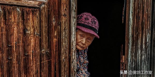 松溉古镇：在雨丝里缝补的一段旧时光