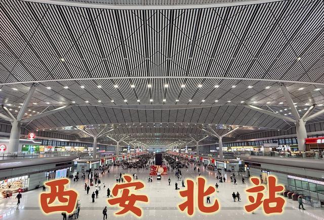 G2096次，兰州西开往青岛北，主要停靠西安北、郑州东和石家庄