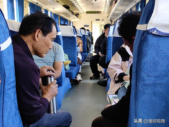 周末去坐了一趟无锡-上海的火车