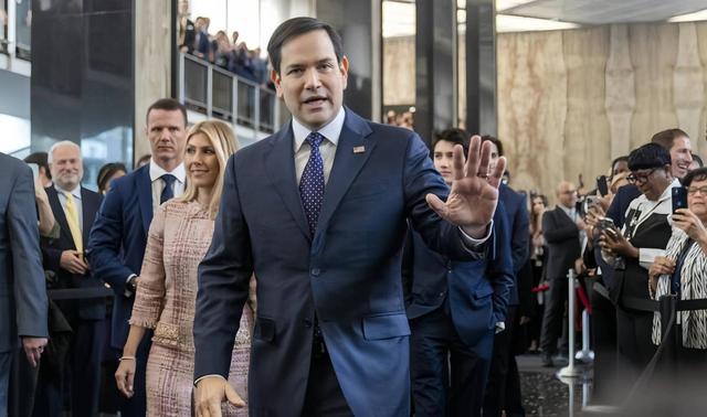 100枚导弹从天而降	，美军发起斩首行动特朗普下令，俄英法失声