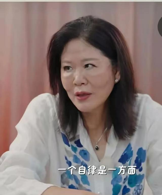 天哪！63岁郎平，怎么变成这样了，还不如自然老去