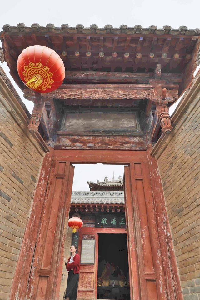 房上建房，院中寻院——夏县堆云洞
