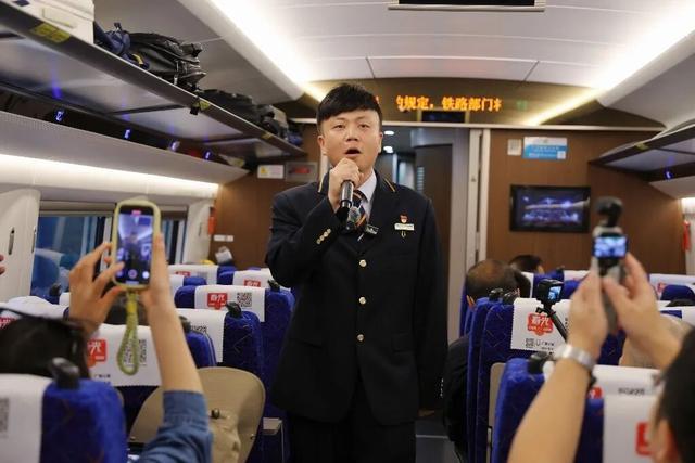 发现团打卡三亚！解锁椰风海韵新视角