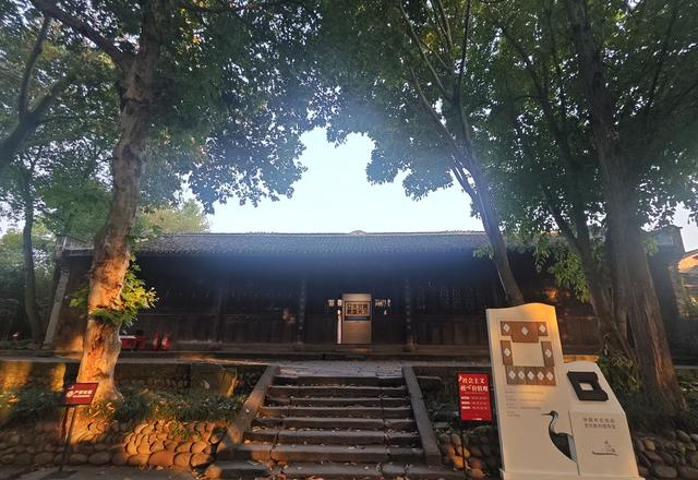 号称万里长江第一古镇的李庄；为何容纳半个中国的文化大师