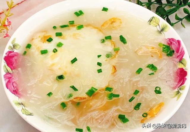 “上午霜降，单衣过冬；下午霜降，冻死老牛”，今年霜降在啥时候