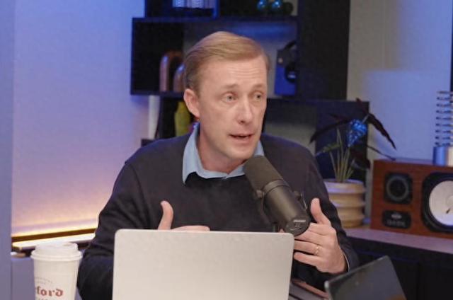 特朗普惊奇发现一个世纪漏洞	，只要不招惹中国，那就没一个能打的