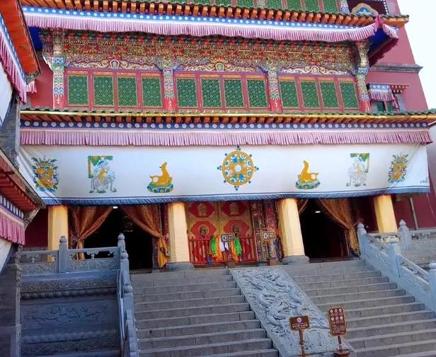 西宁塔尔寺一日游门票价格，旅游攻略，交通路线