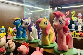 一张卡被炒到十几万！“小马宝莉”卡火爆的背后图片