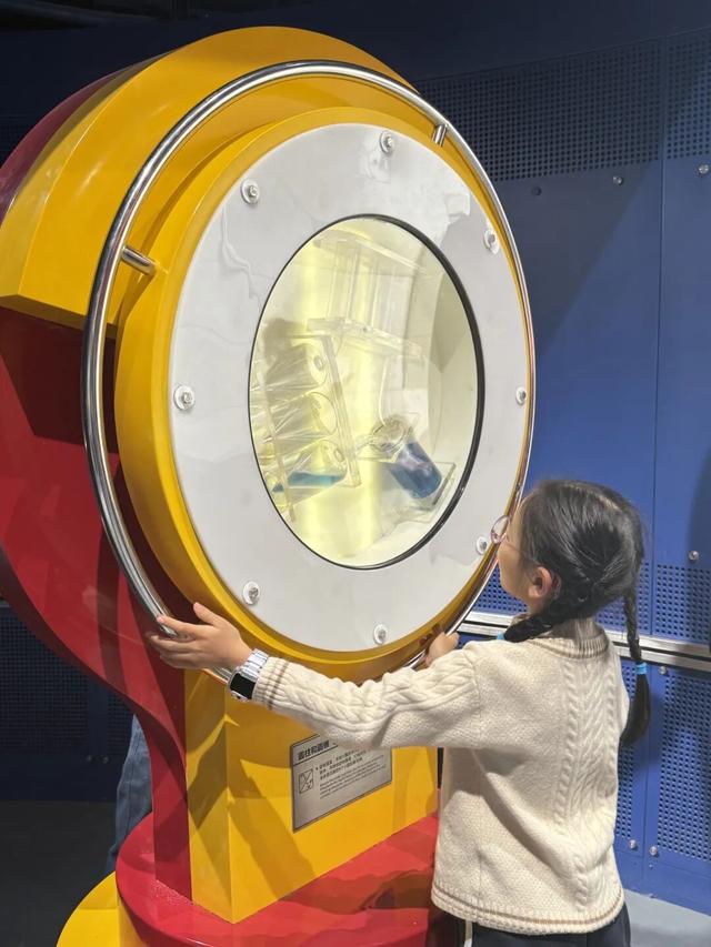 上海科技馆焕新升级，今天面向公众开启首场压力测试！小布带你探营→