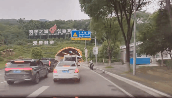 理想发布了OTA8.1，VLA 的方向是具身智能