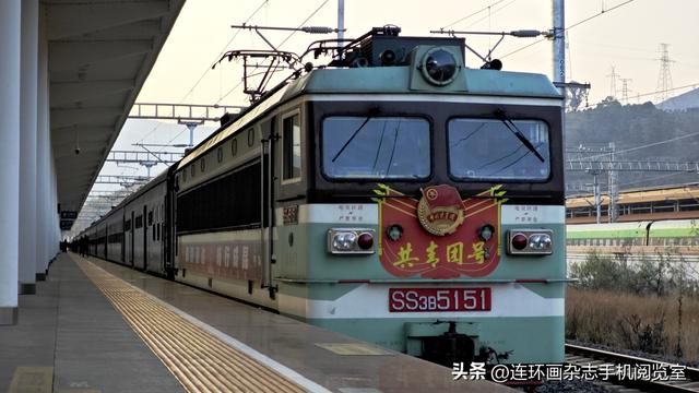彝路风情绿皮车“5633”：