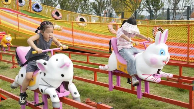 秋冬游热度持续“燃动”，庐山西海“旅游+”融合路径激活诗画胜境