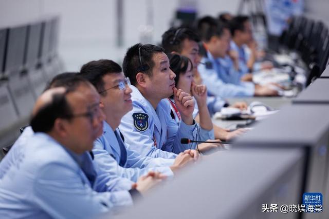 历史性时刻！时隔3年太空再握手，神21创纪录，90后新兵惊艳亮相