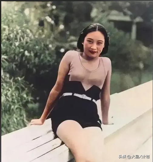 戴笠与胡蝶的真实影像，胡蝶美艳摄人心魄，戴笠面容冷峻不怒自威