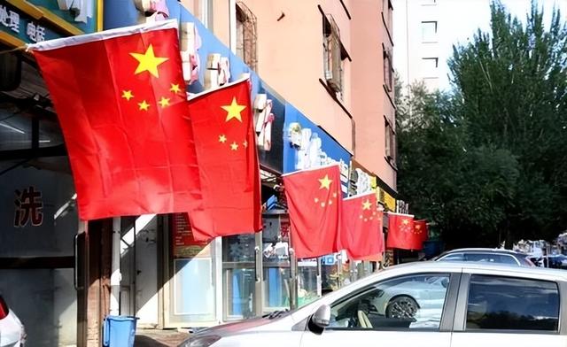 这个国庆，到佳木斯打卡最美“中国红”！