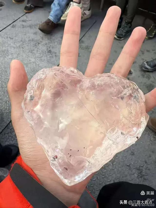 北欧旅游印象之九： 去冰岛吃蓝冰凌
