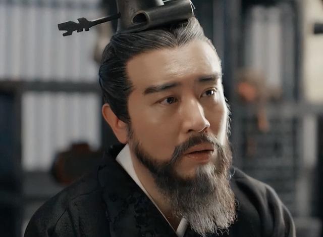 3岁丧父，吃姐姐奶水长大，成名后为8个哥姐买房，如今成为大明星