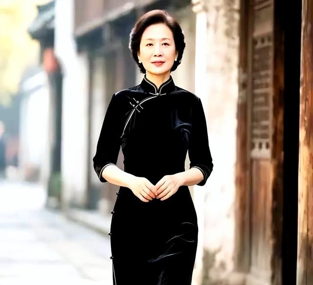 两性关系：40岁后！女人不怕你动手动脚，就怕你动这3样！