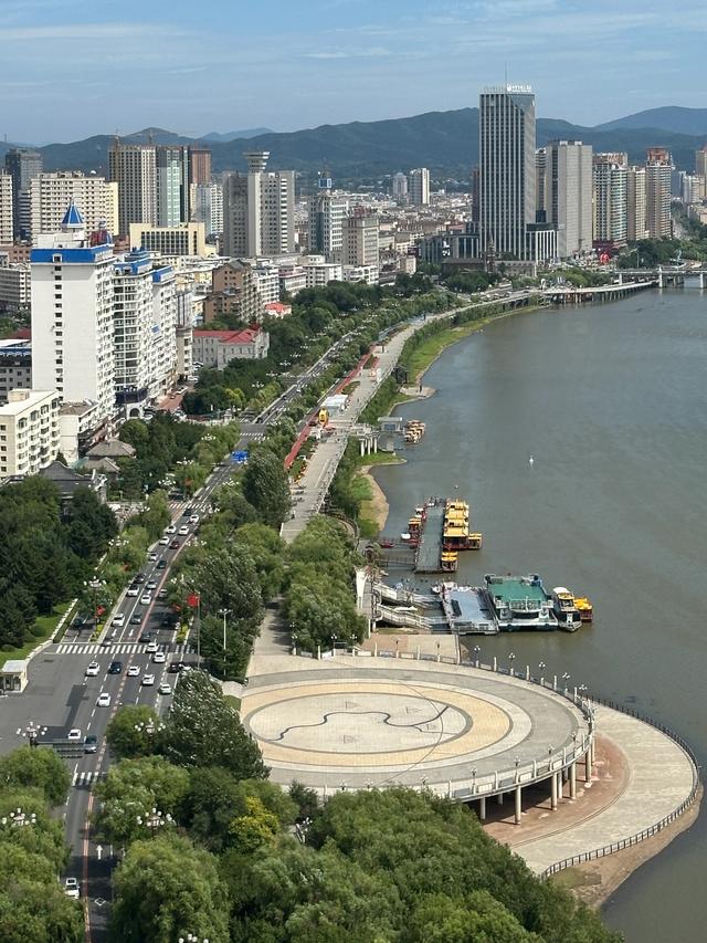 图说江城——吉林市的三十个广场
