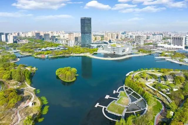 叮！你有一份上海秋日漫步地图待解锁→