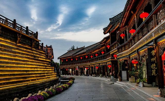 扎堆、宰客还不够？中国旅游资源顶级，为什么体验总是这么差？
