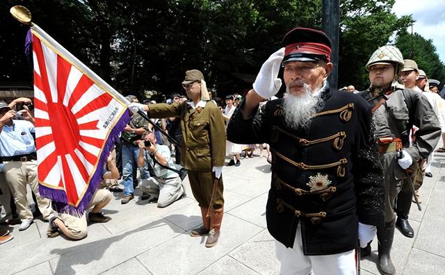 高市早苗拒绝认错，乌克兰派人飞来北京，带来一个中方想要的承诺