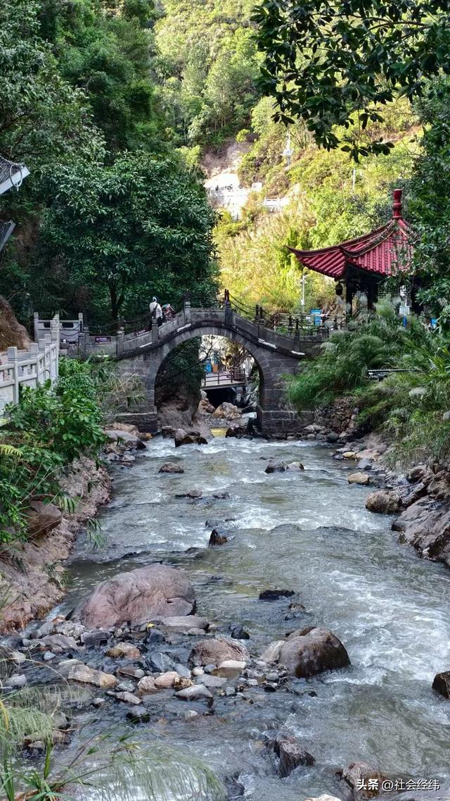 “千古沸腾百孔气”！腾冲热海，诠释国家 5A 火山温泉魅力