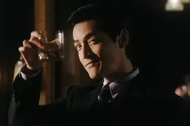 《繁花》：阿宝一无所有，“职场大佬”爷叔凭什么帮他起步？图片