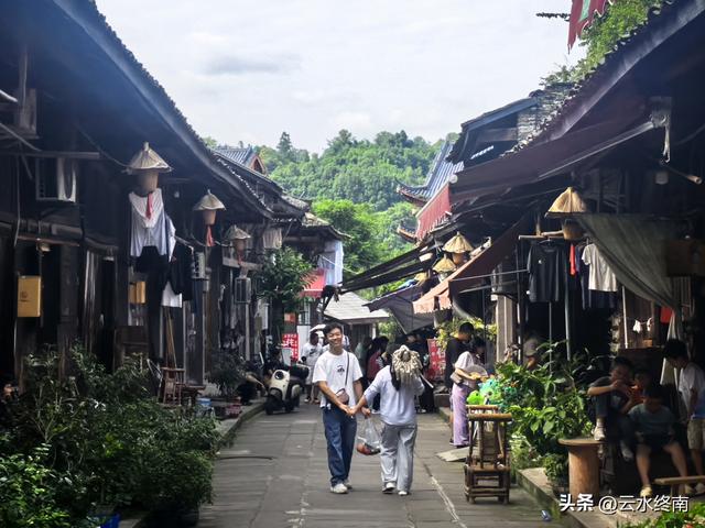 “万里长江第一古镇”，不但有好吃好玩的，还曾撑起中国半壁文脉
