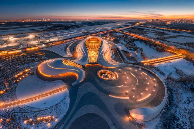 冰城绝色：在哈尔滨，如何捕捉一场震撼人心的雪上日落？