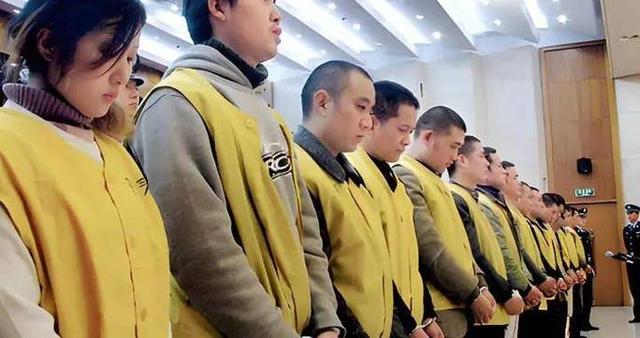 华为芯片大案14人全判刑！偷走9亿研发成果，公司被强制解散！