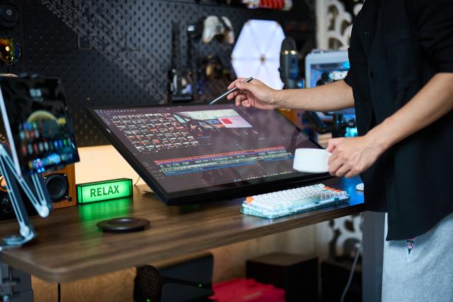 重新定义创作效率：宏碁ProCreator PE320QXT 6K触控显示器深度体验