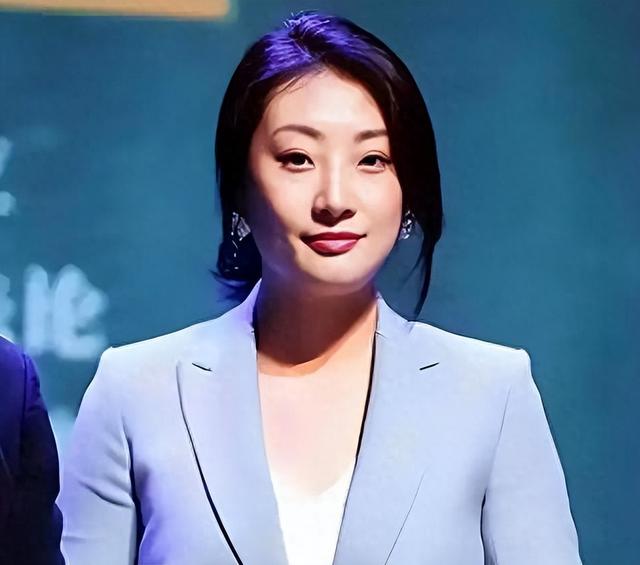 尘埃落定，宗馥莉卸任娃哈哈，把公司拱手让人，宗庆后遗愿要落空