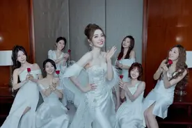 恭喜！电竞主持管泽元余霜上海大婚，伴郎伴娘团曝光，开席30桌图片