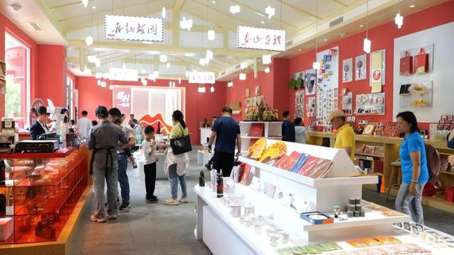 市县联动·清凉一夏丨娄山关景区，凭什么让游客“来了不想走，住了还想来”？