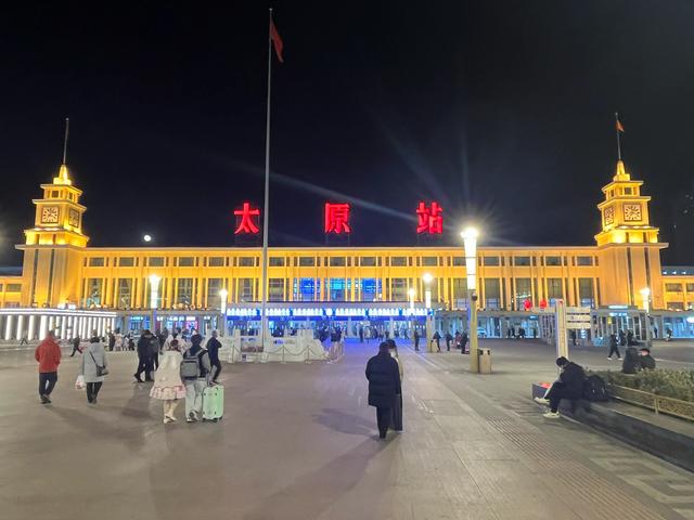 山西全境自驾游（十三天）：双塔寺、山西博物院