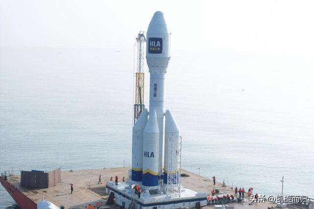 拒当“大力飞砖”！600 吨推力不蛮干，海上发射硬实力曝光！
