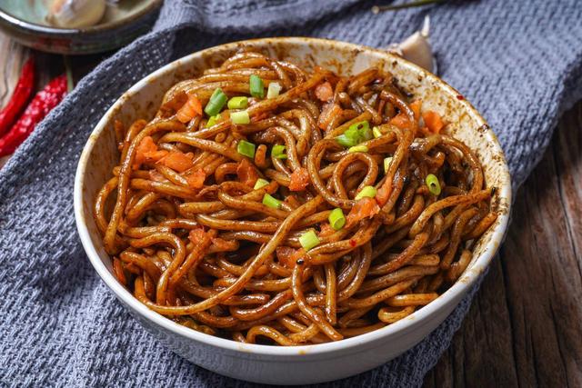 一个重庆人从武汉旅行回来，发现两座城市差别很大 ，忍不住想说说