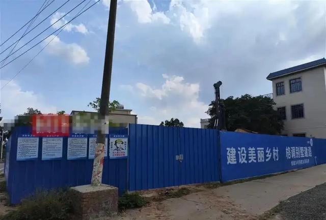 全红婵家新房建设最新进展：遭遇施工阻碍，邻居拒绝修剪树木。
