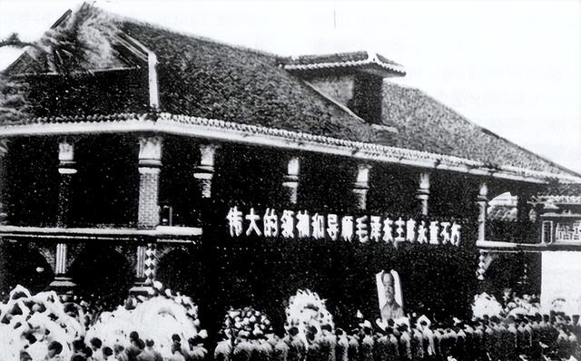 毛主席遗体防腐每年花费引质疑	，徐静坦言：天价护理费说法是误解