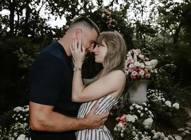 未婚夫前任多次网上挑衅，泰勒秀巨钻Gigi护航，一个举动赢得漂亮