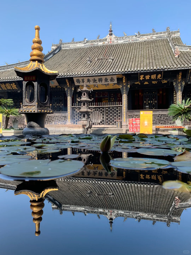 成都0.5h|拜佛怎能错过这座千年禅院，数罗汉、解签、抄经、素斋