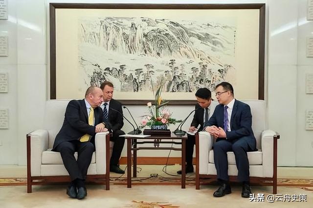 高市早苗拒绝认错	，乌克兰派人飞来北京，带来一个中方想要的承诺