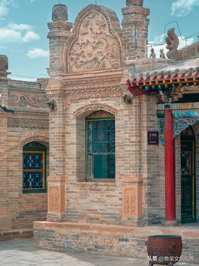 低调的财富绿洲：解锁鄂尔多斯的秘境之旅