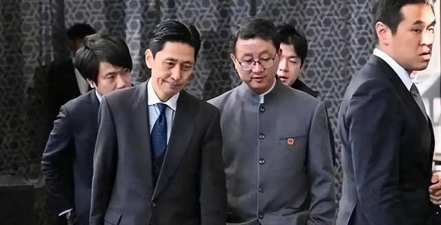 高市还没道歉，中日又出现新争端，日本通知中国，必须解释一件事