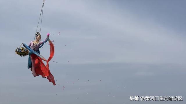 【情满双节游东营】黄河口生态旅游区游人如织，沉浸式体验国庆氛围