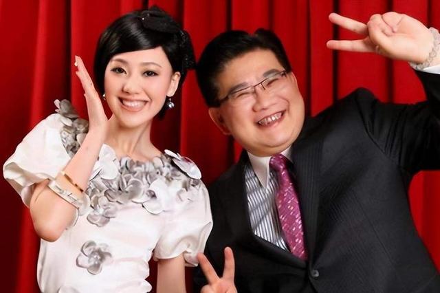 讨好大佬，陪睡上位	，遭央视"开除"，她身上的标签哪个才是真的