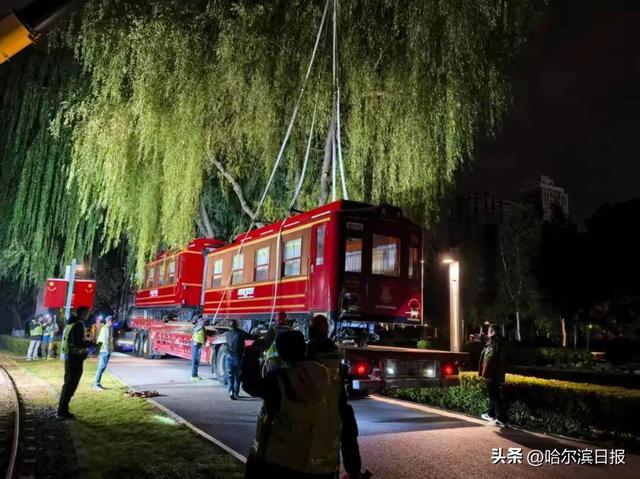 让童趣穿越四季！儿童公园第六代升级版小火车落地冰城，“十一”正式载客